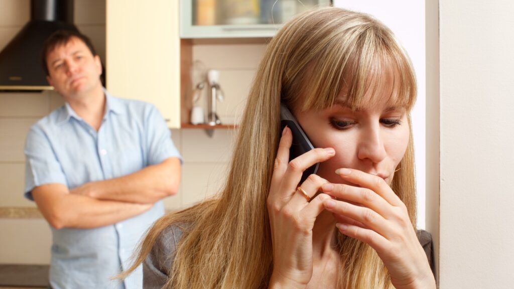 Sbohem, soukromí: odborníci v oblasti technologií varují, že telefonní hovory mohou být odposlouchávány tímto způsobem