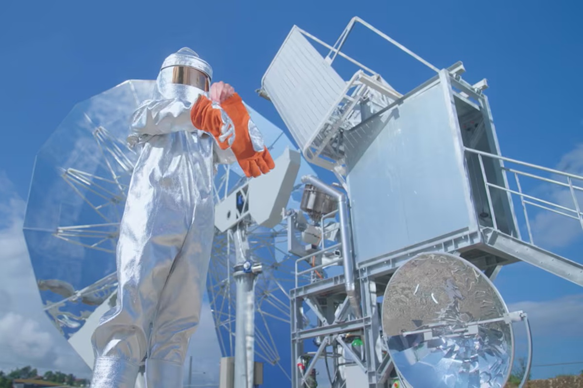 První ocel zpracovaná za použití sluneční energie za pouhé dvě hodiny způsobila revoluci ve výrobě hodinek ve Švýcarsku.