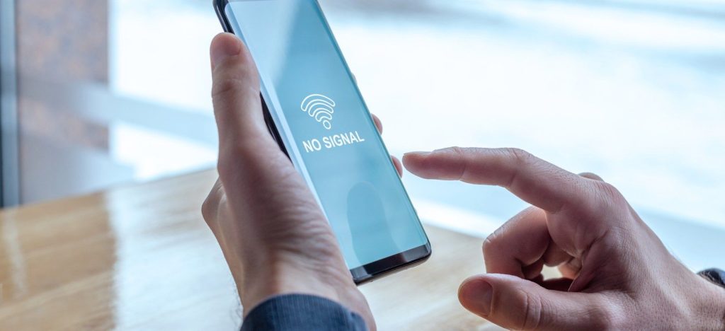 Vypínejte Wi-Fi na mobilním telefonu, když odcházíte z domu: proč je to důležité