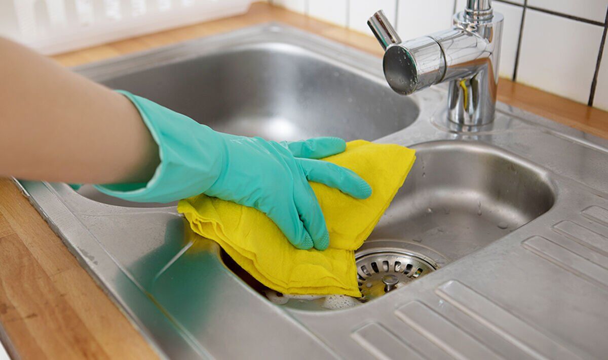 Rozlučte se s ucpanými kuchyňskými odpady: domácí způsob, jak je snadno a rychle vyčistit.