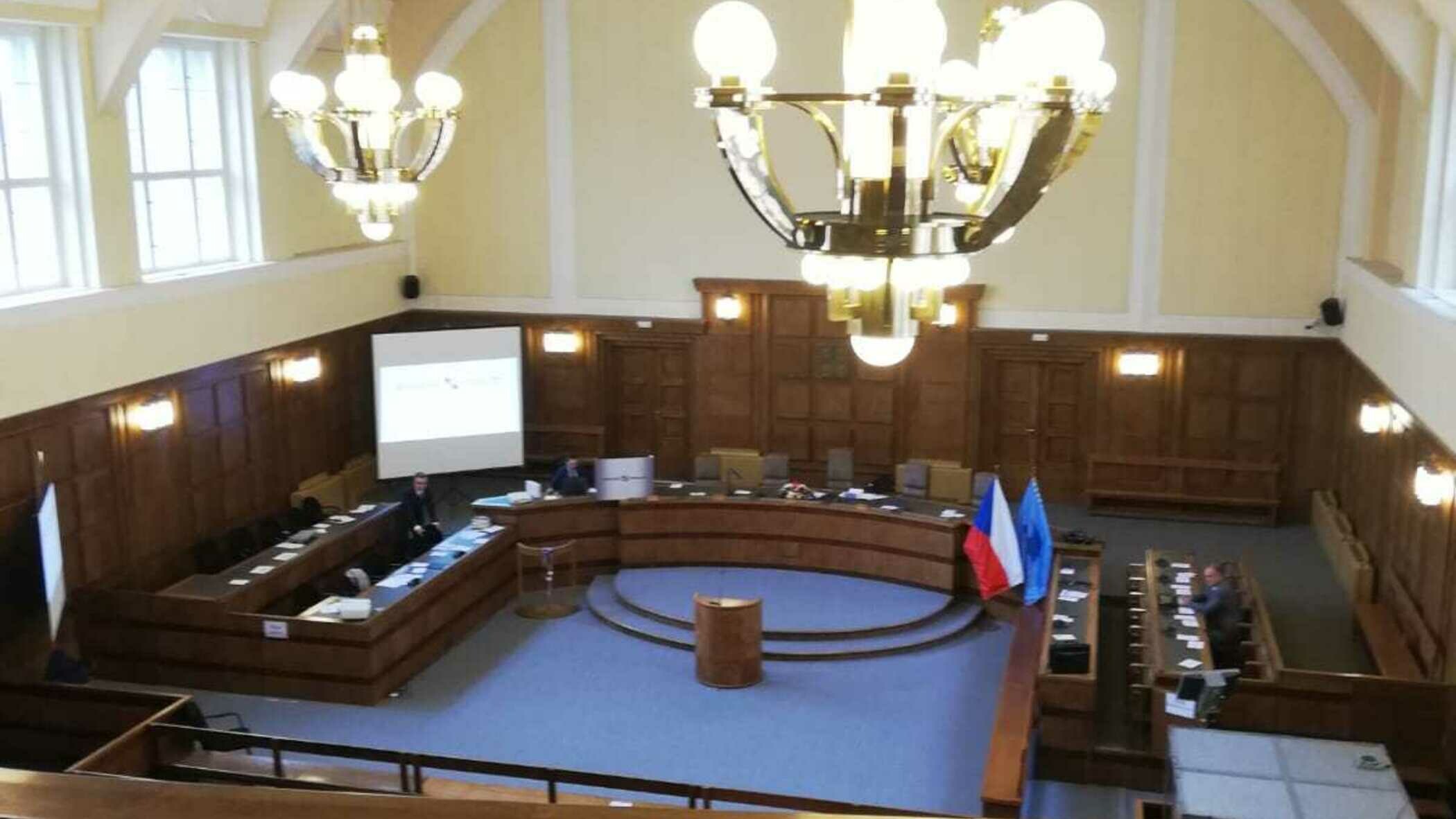 Nejvyšší soud potvrzuje, že v případě úmrtí bývalého manžela, s nímž žili společně, lze pobírat 100 % důchodu v případě ztráty živitele rodiny, pokud patřil do kategorie Clases Pasivas