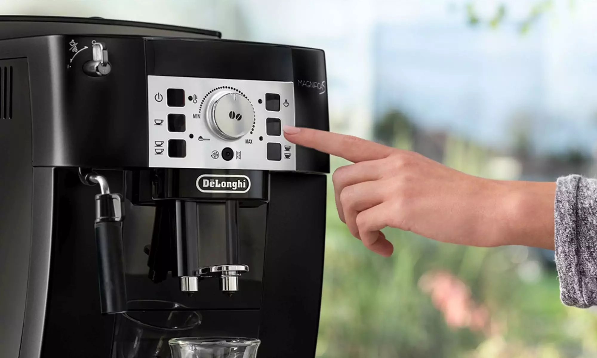 DeLonghi Magnifica S: nejprodávanější plně automatický kávovar nyní za nízkou cenu