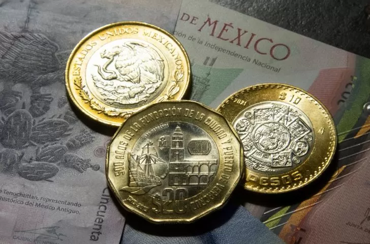 Banorte platí až 65 000 pesos za pamětní minci, kterou má každý doma