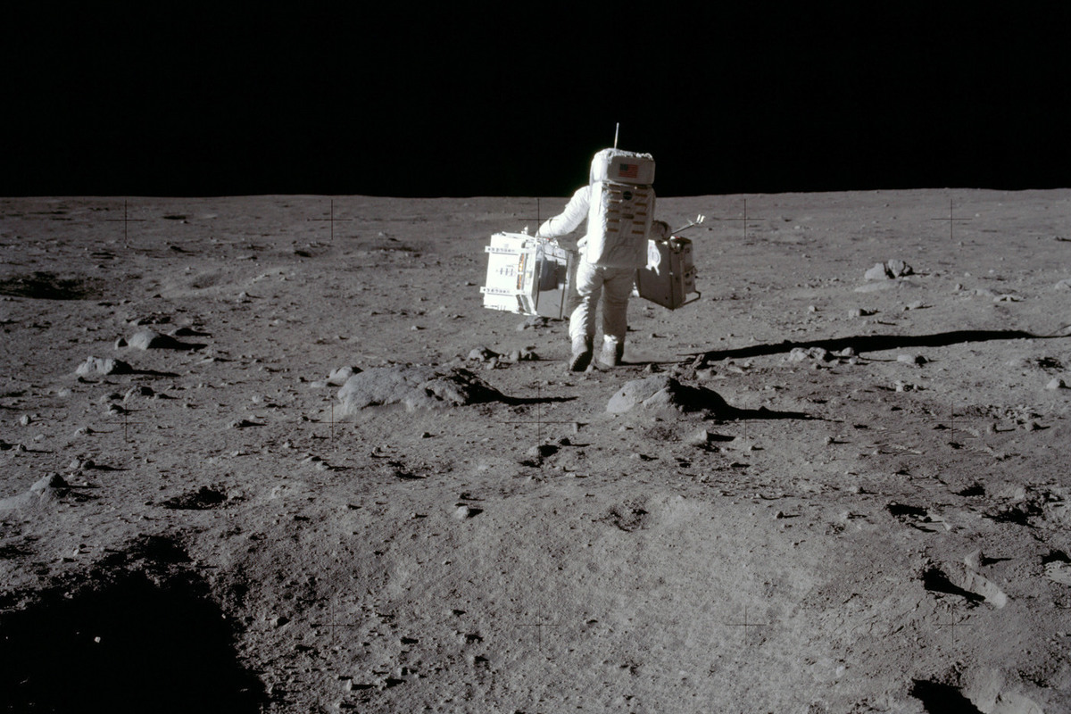 NASA oznámila datum první pilotované mise na Měsíc za posledních 50 let
