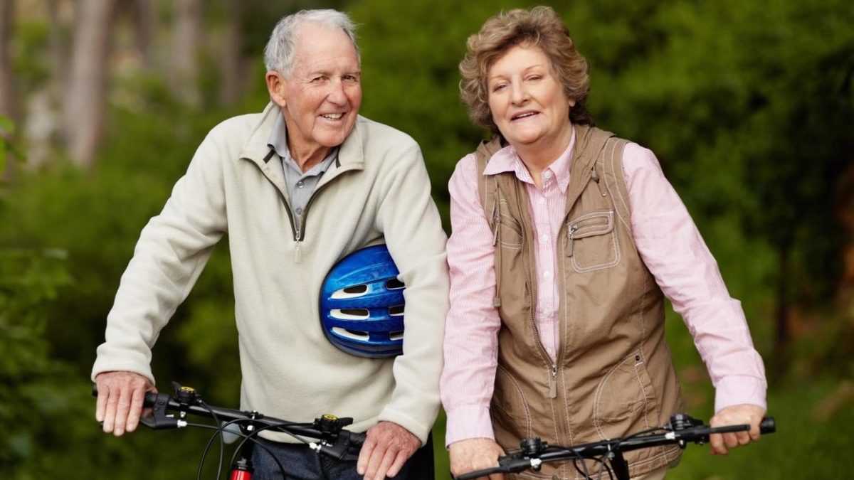 Jak starší lidé bojují proti stárnutí nervové soustavy a zachovávají si paměť