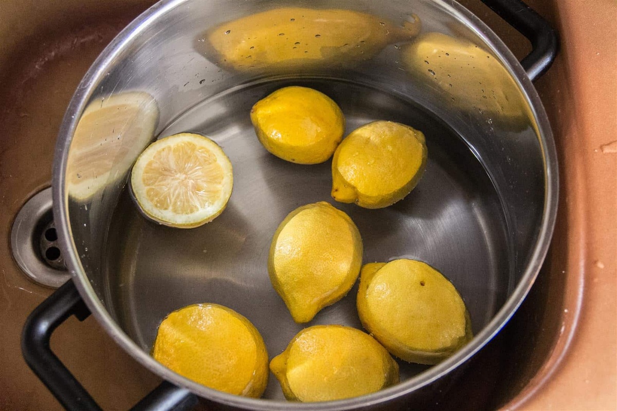 Vaření citronové kůry doma: proč se to doporučuje a jaké to má výhody