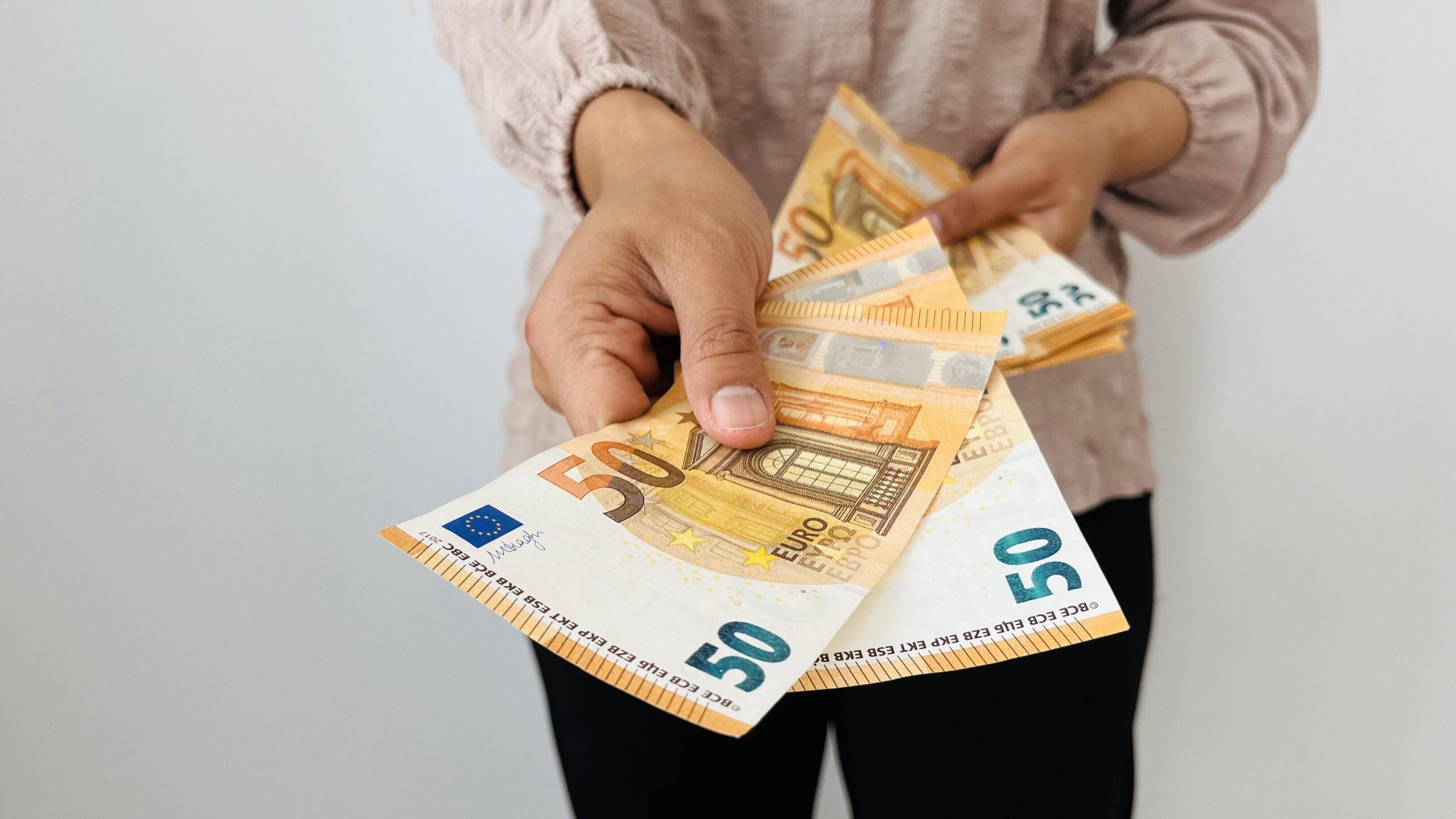 50 % teenagerů využívá tento způsob výdělku kapesného. Je to tak samozřejmé, že mnozí o tom ani nepřemýšlejí.