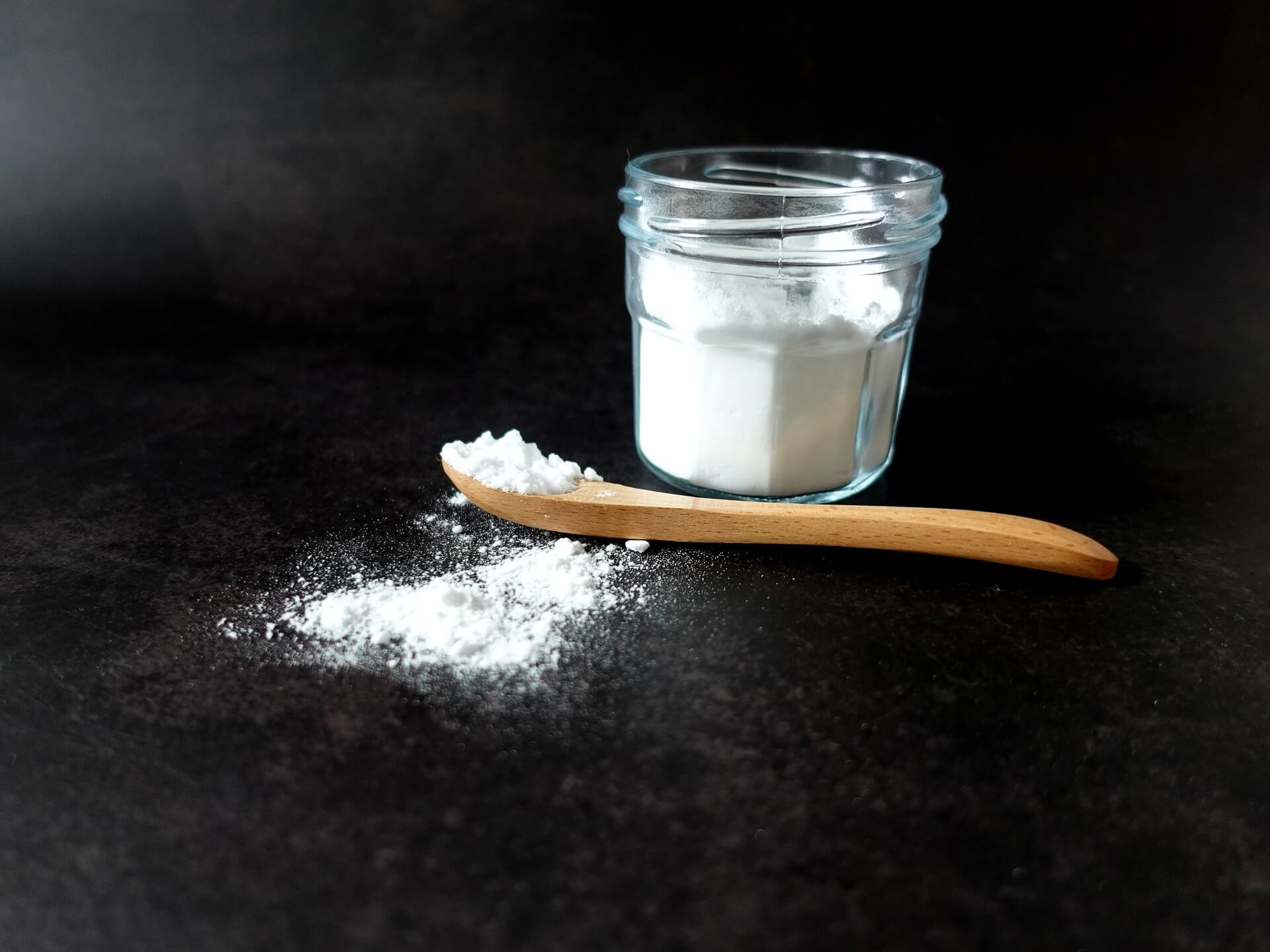Smíchání čisticího prostředku a peroxidu vodíku – k čemu to slouží