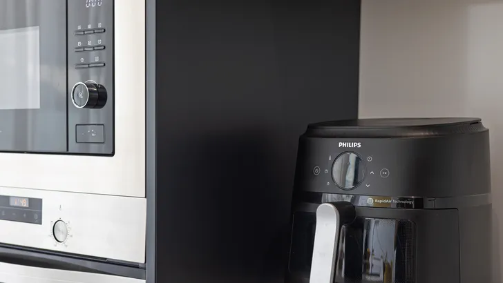 Trouba nebo fritéza: co více zvyšuje účet za elektřinu?