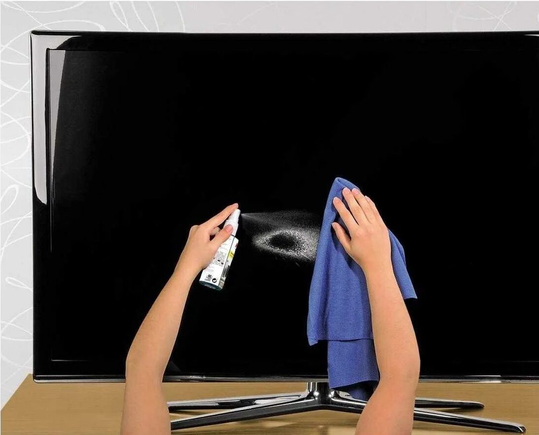 Nejjednodušší a nejbezpečnější způsob, jak vaši televizní obrazovku přivést do původního stavu