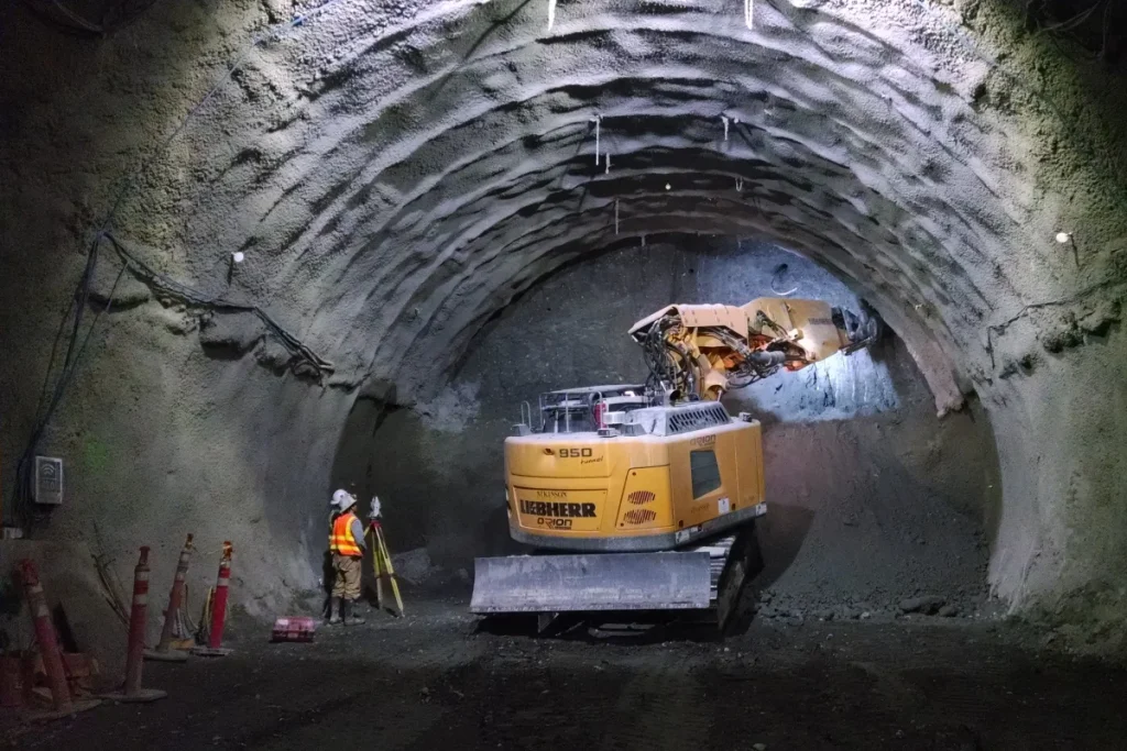 Aguas Negras, megaprojekt ve výšce 4000 metrů, který má protnout Andy a otevřít zcela nový průchod k Tichému oceánu.