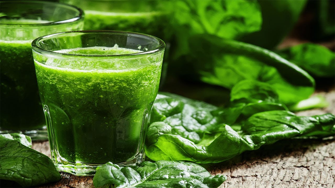 Smoothie z jablek, špenátu a zázvoru: nápoj, který je zlatem pro zdraví organismu
