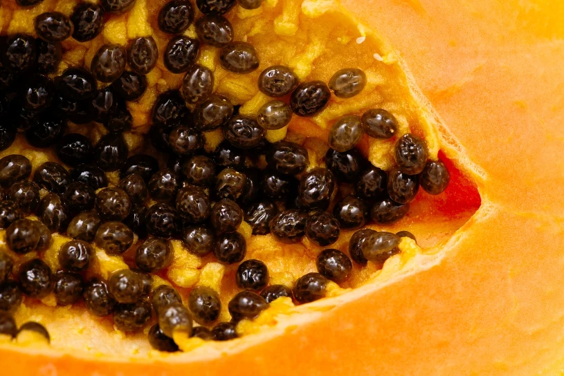 Jezte tyto ovoce dvakrát týdně. Vaše vlasy budou zdravější a přestanou vypadávat.