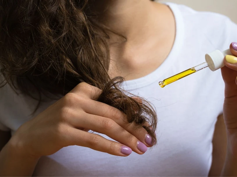 A děláte to při péči o vlasy? Proto rostou pomalu a vypadávají.