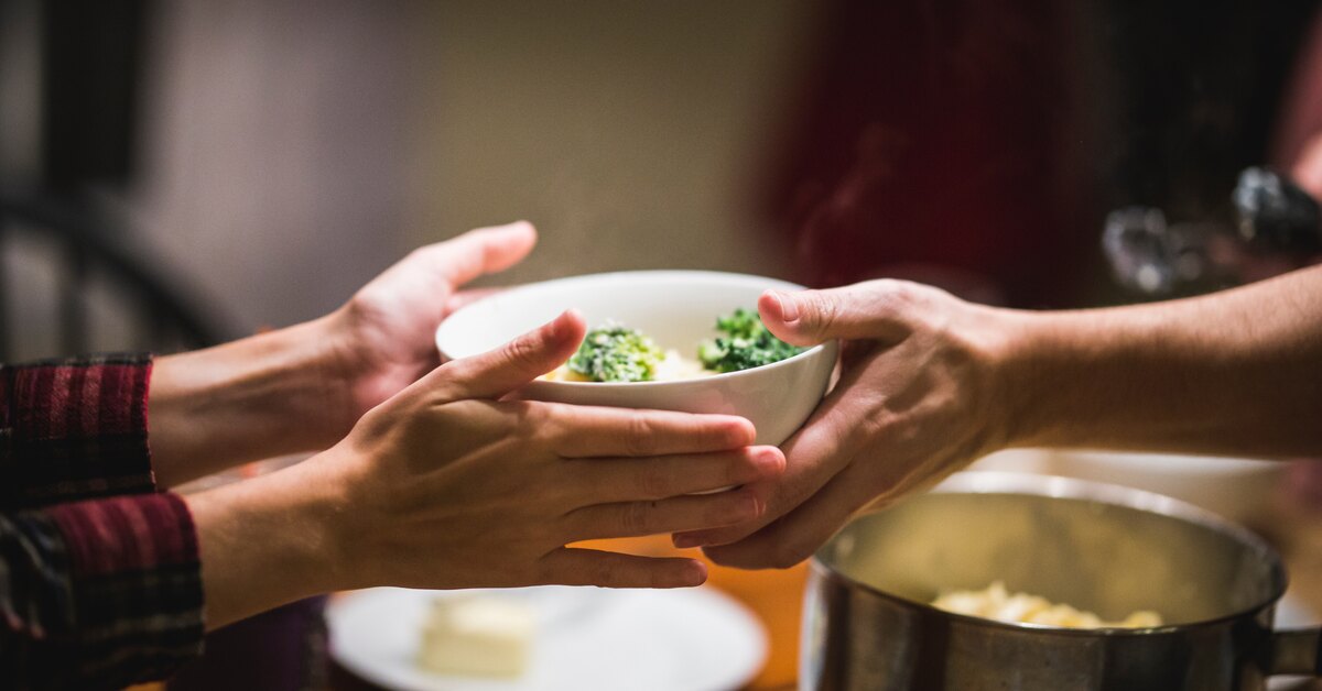Měli bychom v zimě jíst dříve? Zde je doporučený čas pro optimální trávení a spánek.