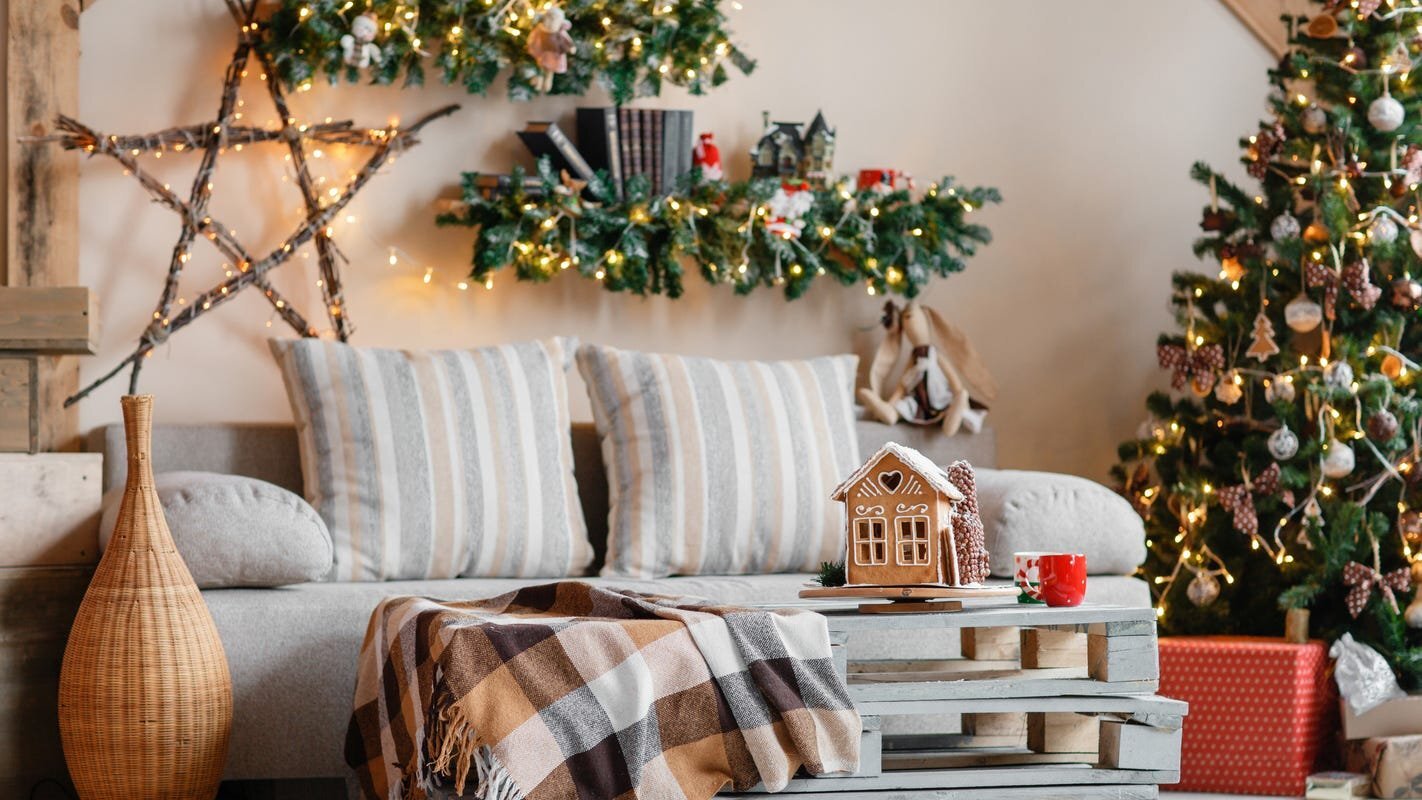 Pokud patříte k lidem, kteří věší vánoční ozdoby příliš brzy, nejste blázni: psychologie tvrdí, že máte následující společné charakteristiky.