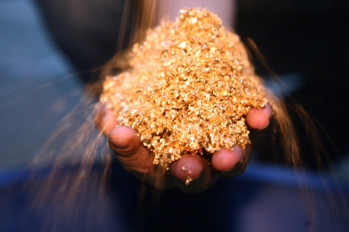 Je v odpadu a obsahuje 22karátové zlato, ale nikdo o tom neví.