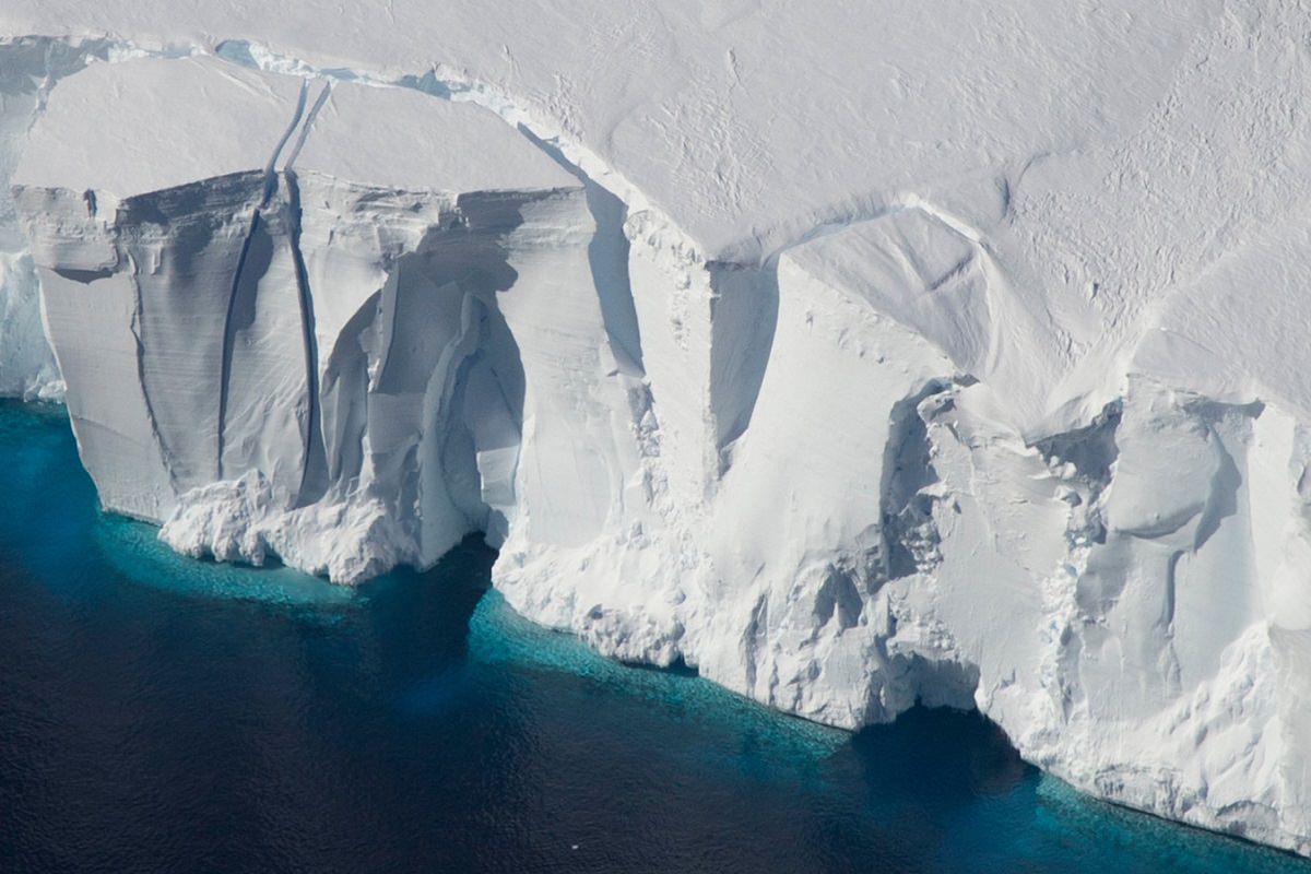 Vědci učinili v Antarktidě úžasný objev: na mořském dně byly objeveny geometrické vzory.