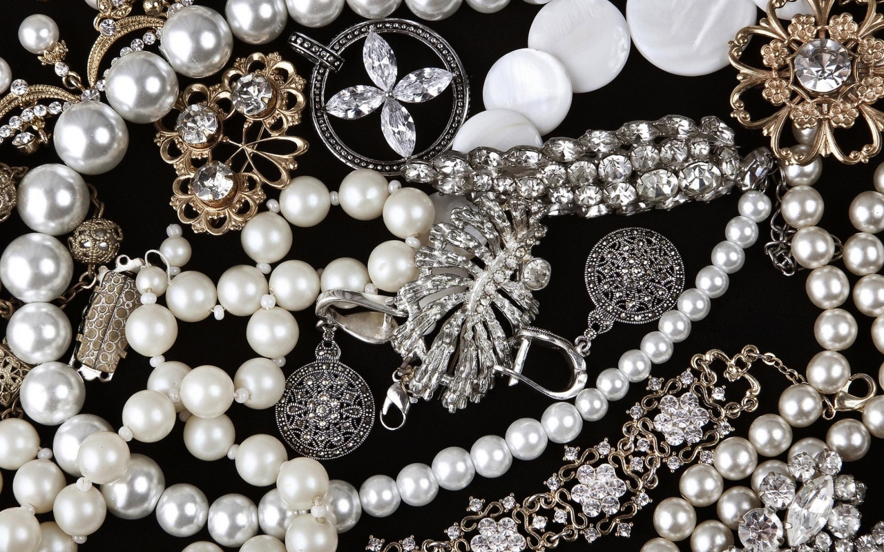 Diamant Habsburků, který byl považován za ztracený, byl nalezen ve skladu ve Finsku.