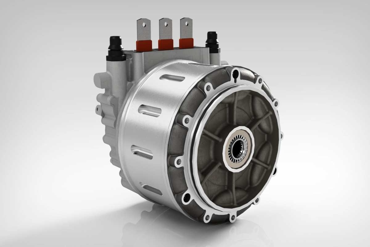 Startup uvádí na trh námořní pohonný systém 360°, který snižuje odpor u malých a středních plavidel až o 70 % a je vybaven elektromotory o hmotnosti 31 kg a výkonu až 300 kW.