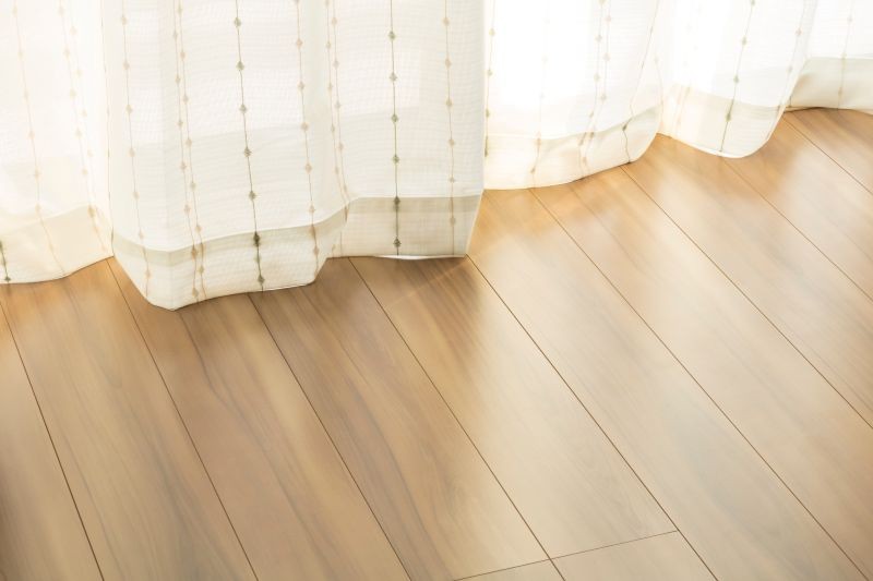 Jednoduchý způsob opravy nabobtnalých podlahových prken. Doporučeno odborníky na podlahové krytiny.