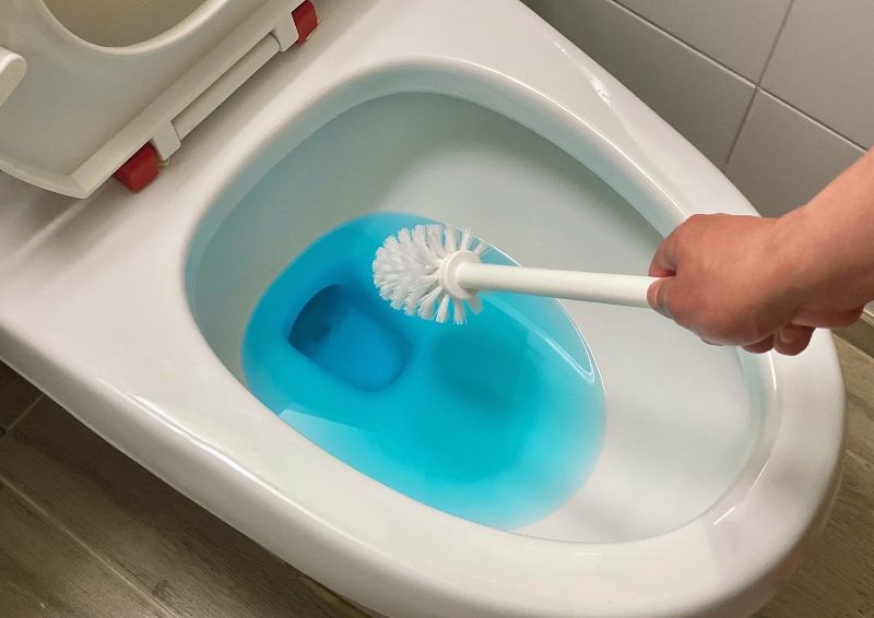 Záchodová mísa bude zářit za 15 minut. Bez námahy a bez vodních skvrn