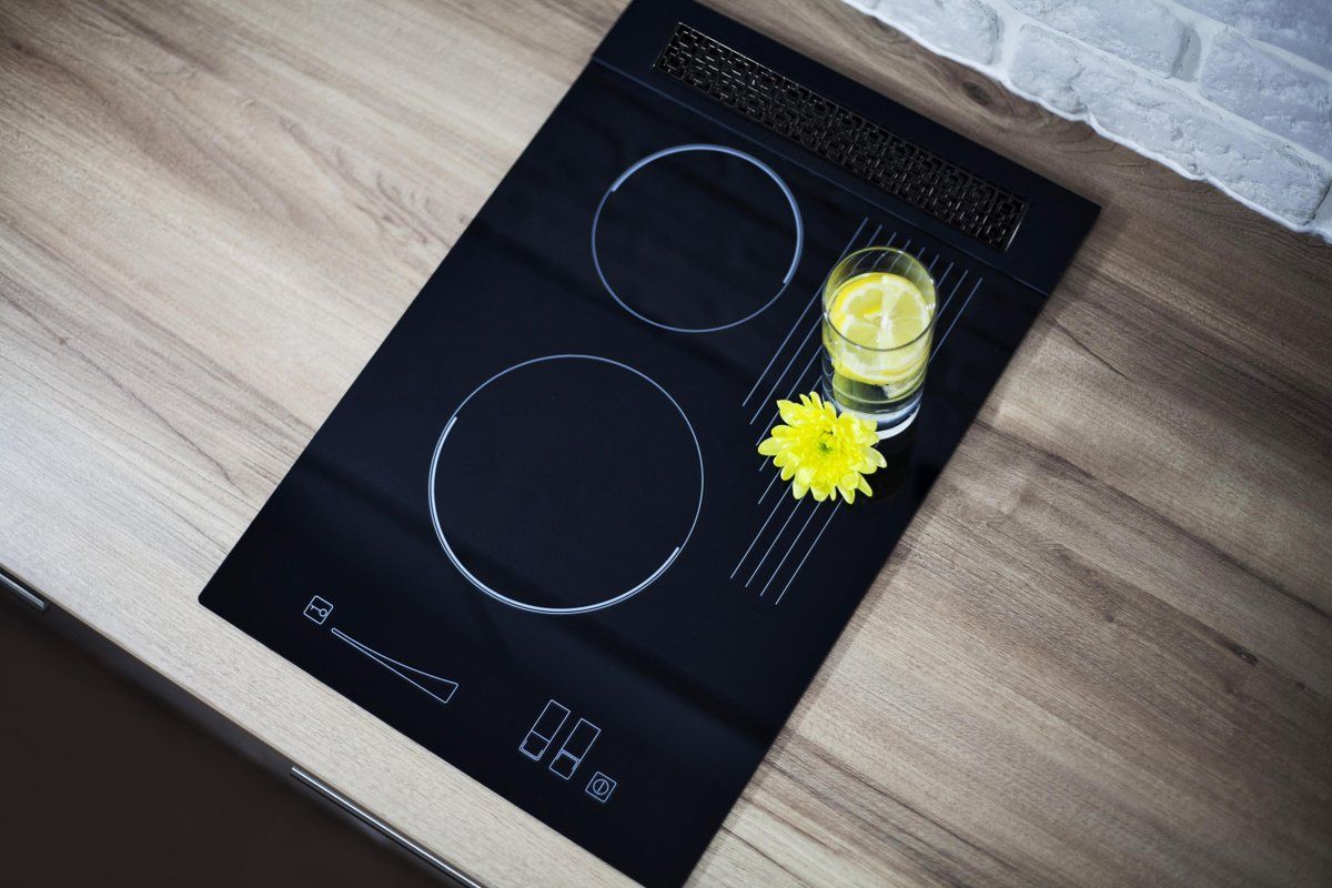 „Moje desky jsou jako nové“: tato kuchyňská ingredience odstraní i ty nejhlubší škrábance