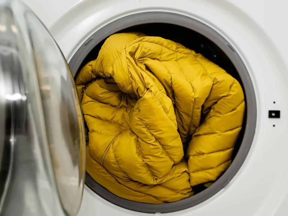 3 kapky do pračky a péřová bunda bude jako nová. Konec s rozbitým peřím a zatuchlým zápachem