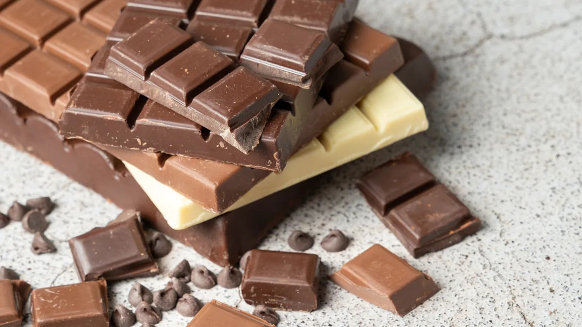 Proč čokoláda zbělá a zda je možné ji jíst: odborník vysvětlil všechny nuance