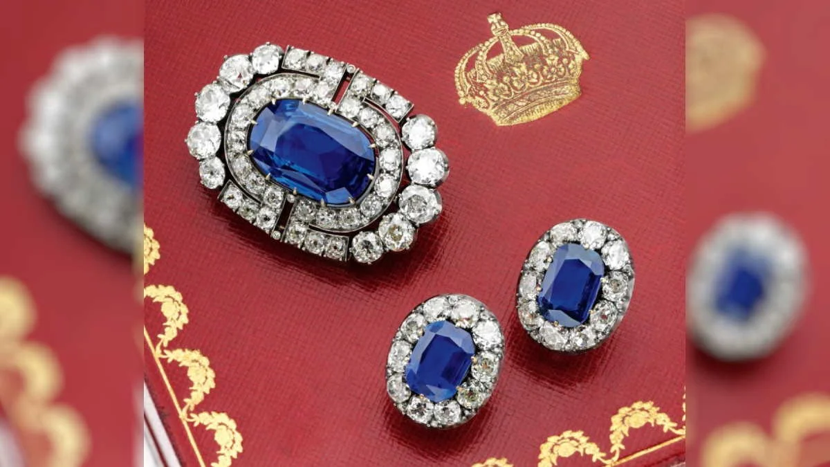 Brož a šperky Napoleona v hodnotě několika milionů eur budou prodány na aukci v Ženevě.