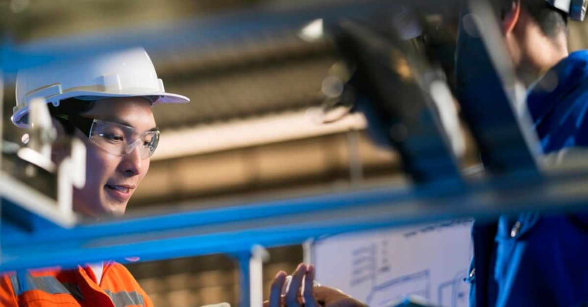 Budova vysoká 50 pater je o 12 metrů vyšší než Velká pyramida v Gíze: je to největší baterie v historii!