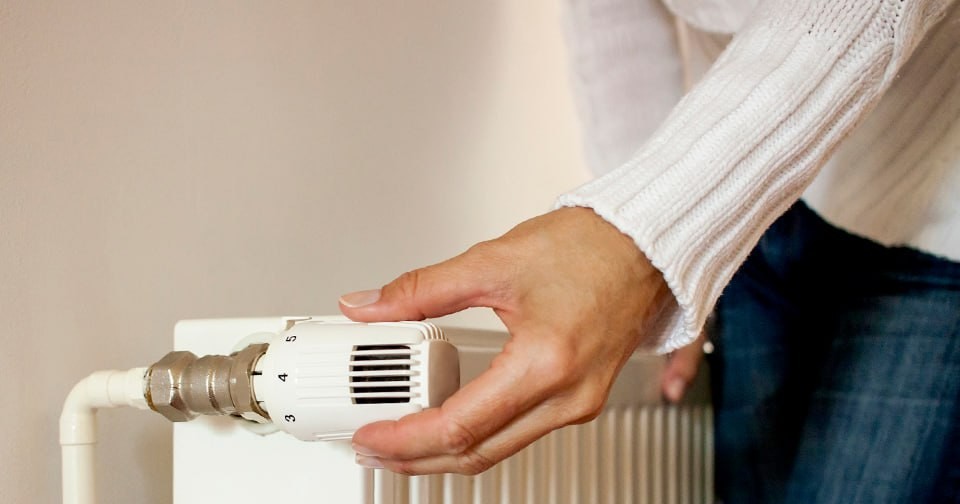 Více tepla, stejný výkon – jednoduchý trik pro vytápění, který mnozí nevyužívají