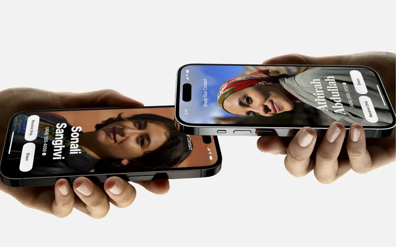 Chtěl jsem si odpočinout od iOS 26, tak jsem nahrál svůj iPhone do DeLoreanu, abych se přenesl do éry iOS 4 a Steva Jobse.