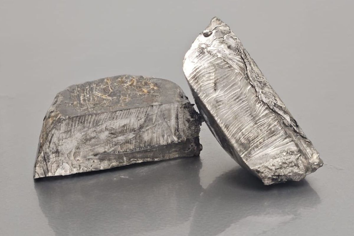 Není to zlato: pod vulkánem bylo objeveno největší ložisko drahého kovu v hodnotě 480 miliard dolarů