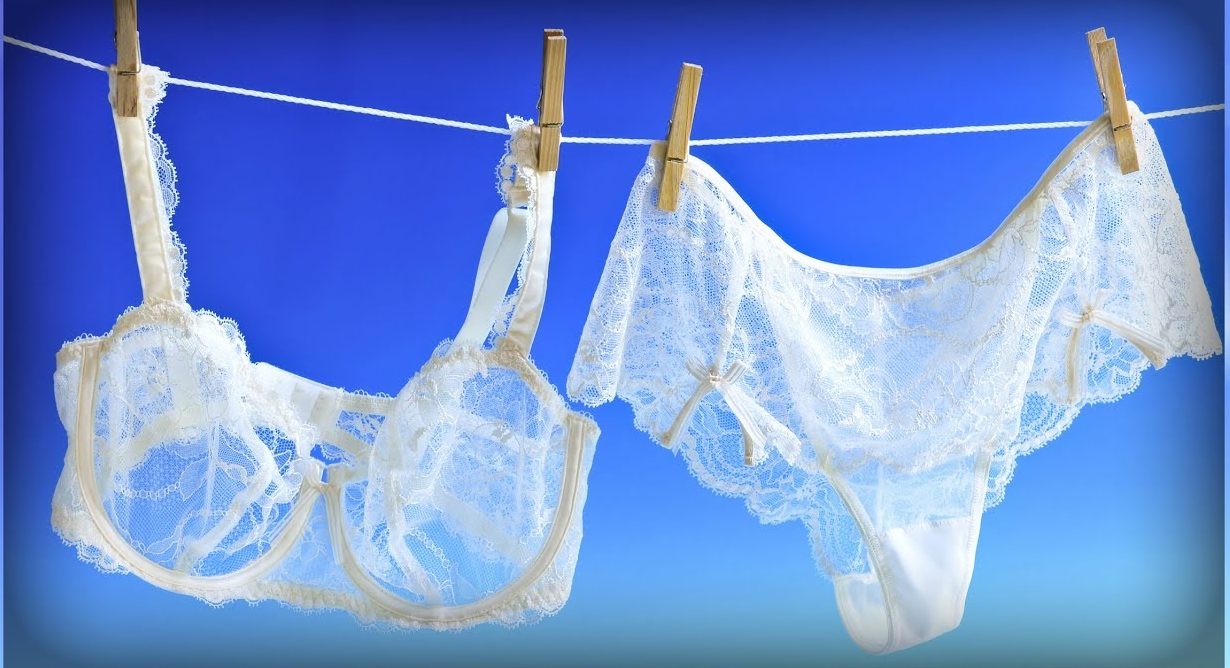 Proč je třeba namáčet spodní prádlo v octě: co to znamená?