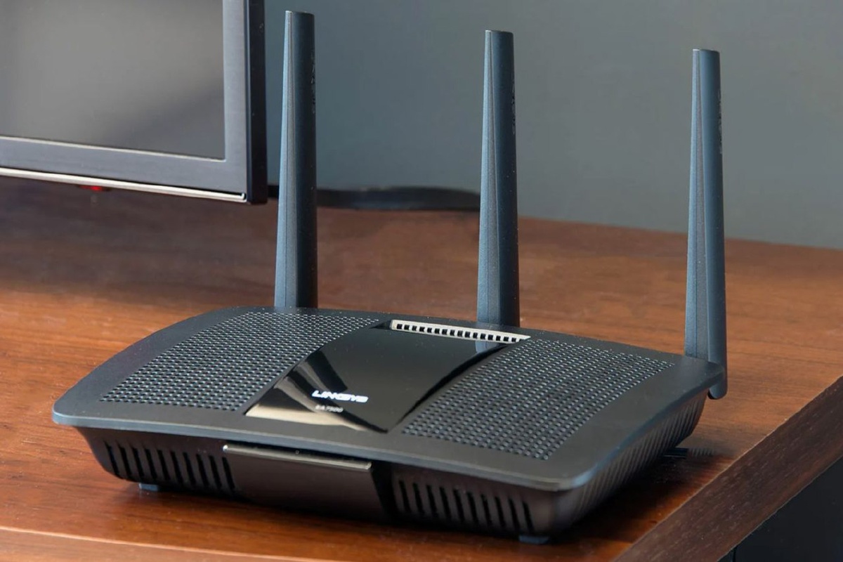 Proč byste neměli umisťovat Wi-Fi router v blízkosti mikrovlnných trub, praček, ledniček a dalších domácích spotřebičů.