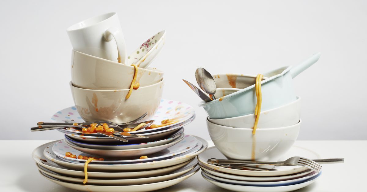 Ti, kteří nechávají špinavé nádobí hromadit se, místo aby ho hned umyli, často vykazují těchto osm typů chování.