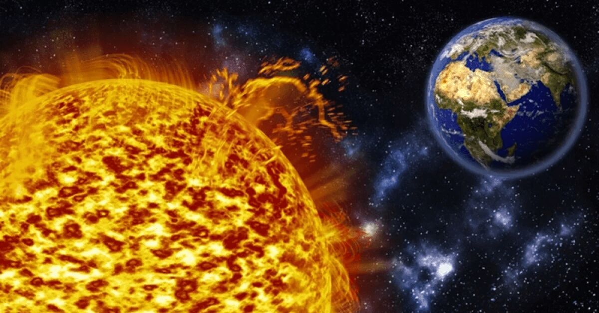 Připravte se na silnou sluneční bouři, která dorazí k Zemi v příštích několika hodinách: může způsobit poruchy v komunikačních a navigačních systémech.