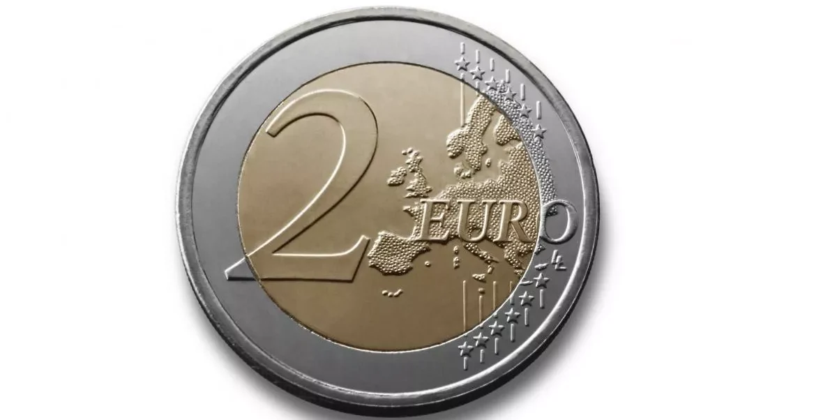 Jedná se o minci v hodnotě 2 eura, za kterou požadují 19 000 eur.