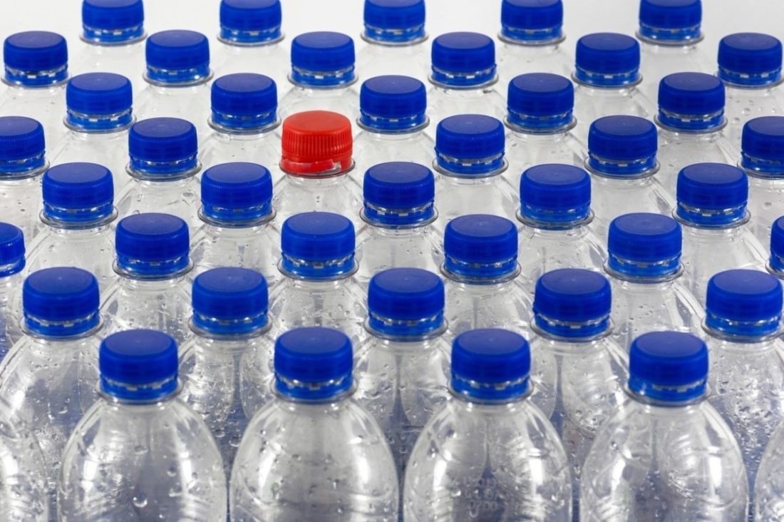 Opakované používání lahví není problém: věda tvrdí, že skutečné nebezpečí spočívá v tom, jak to děláme