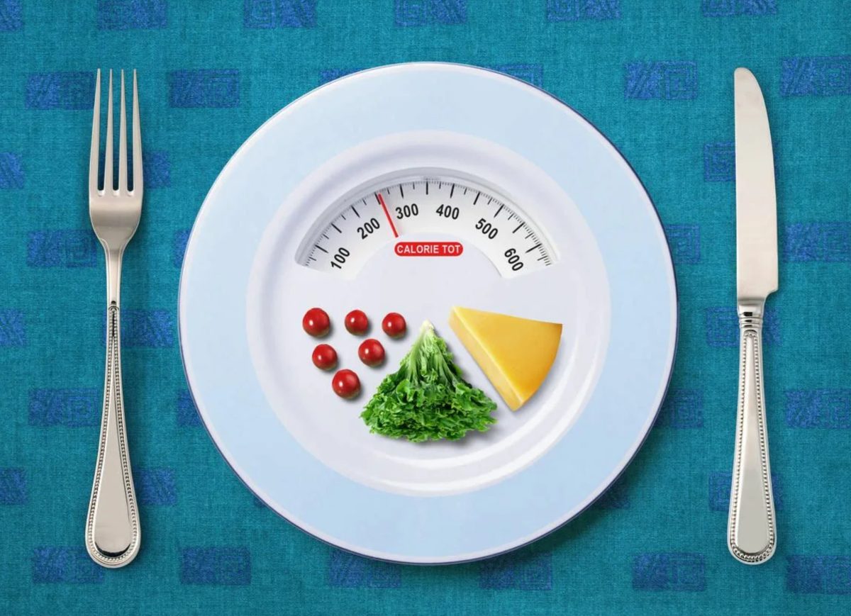 Lékaři a odborníci na výživu vysvětlují, jak vypočítat denní normu kalorií a jaké faktory je třeba vzít v úvahu: „Své pacienty nabádám, aby se soustředili na rozvoj svalové hmoty.“