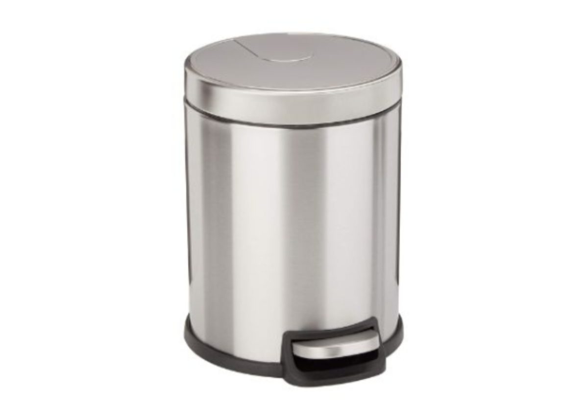 Amazon dobývá trh 10 nejpraktičtějších odpadkových košů pro malé koupelny: zabírají málo místa a neutralizují nepříjemné pachy