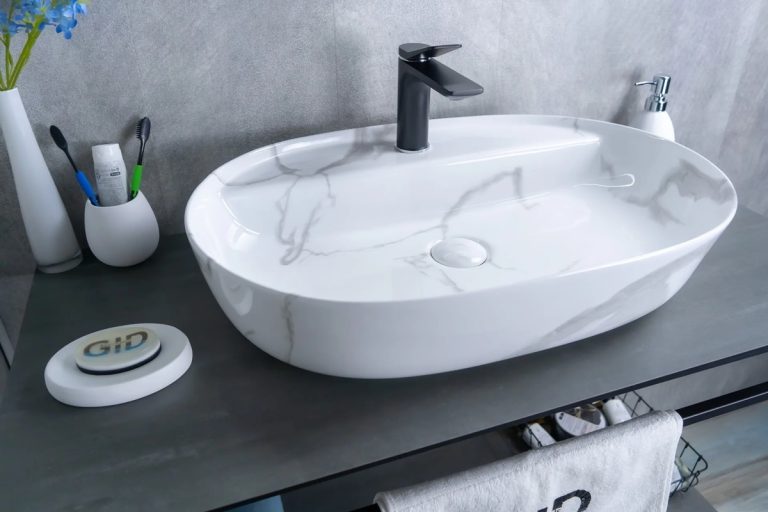 Rozlučte se se starými umyvadly: nový praktický a elegantní trend promění vaši koupelnu.