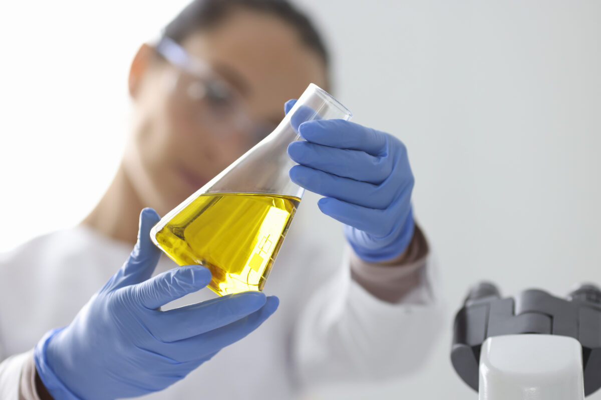 Vědci z Kalifornské univerzity v Berkeley vyvinuli biomineralizační virus, který je schopen extrahovat „vzácné kovy“ z důlních drenážních vod.