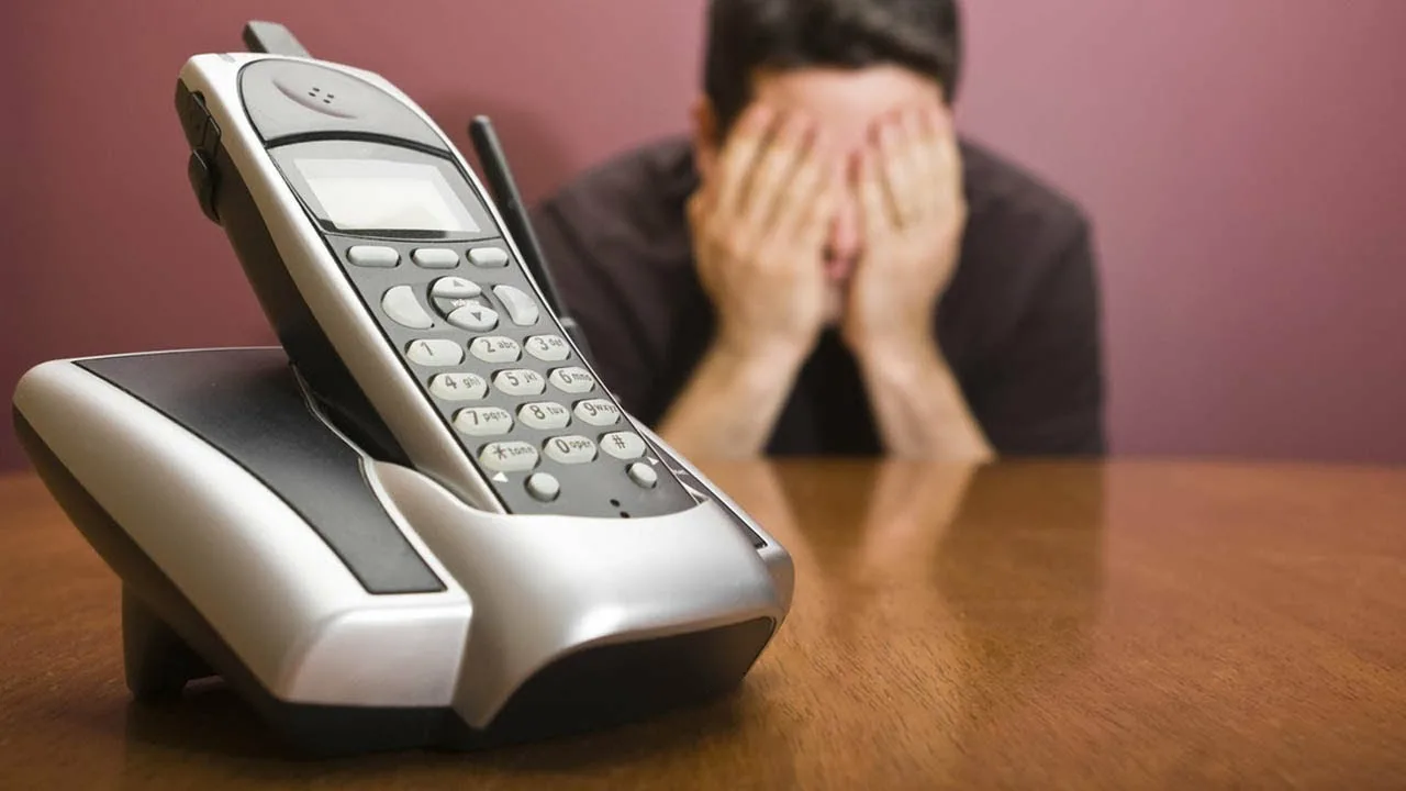 V rámci boje proti krádežím osobních údajů budou od 1. ledna nežádoucí hovory na displeji zobrazeny jako „skryté čísla”.