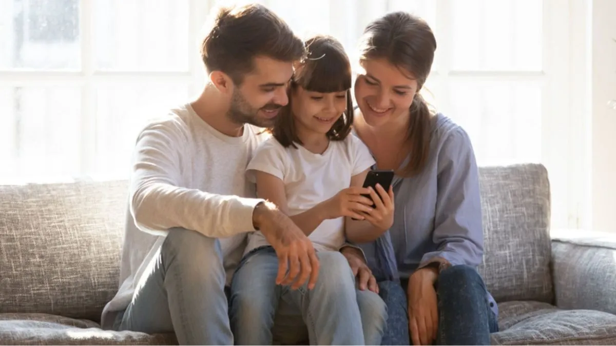 Mobilní telefony, závislost a zklamání: dohoda mezi rodiči, která odhalila tichou krizi
