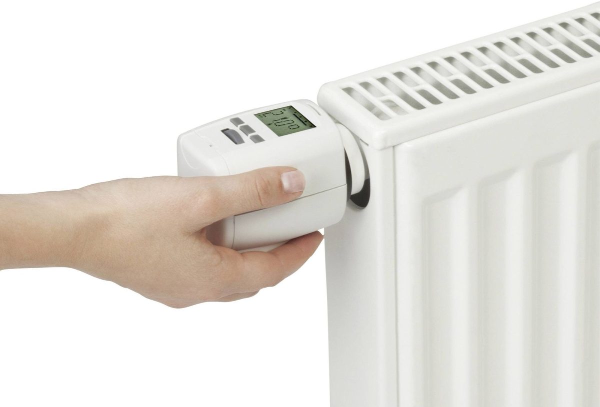 Odborníci se shodují: „Nastavení topení na minimální teplotu po celý den není nejlepší způsob, jak snížit účty za plyn.“