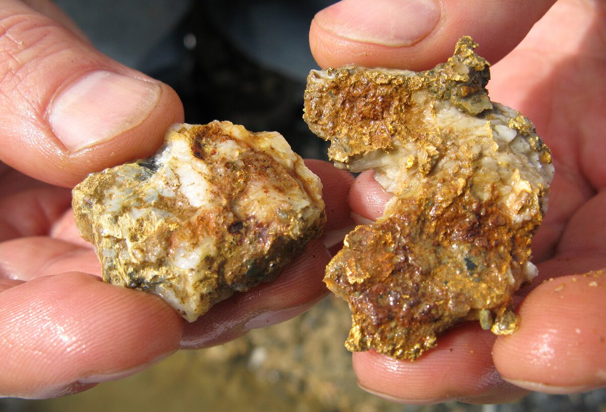 Dělníci objevili zlato v hodnotě desítek miliard dolarů.