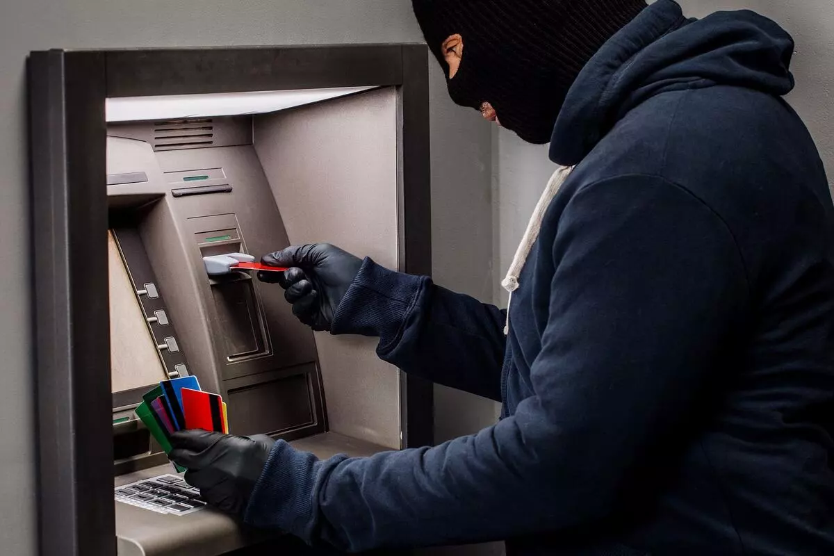 „Už žádné „mamky“ a „elektrikáři“: jak nové pravidlo EU zvyšuje bezpečnost vašich bankovních převodů (ale také je komplikuje)