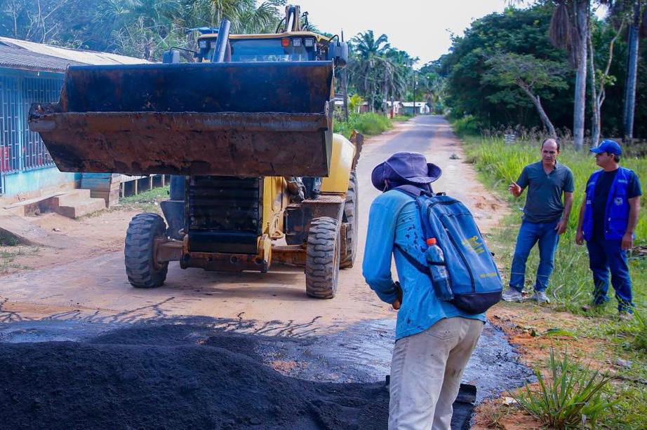 Práce na obnově asfaltu pokračují v regionu Canela Fina a přilehlých čtvrtích